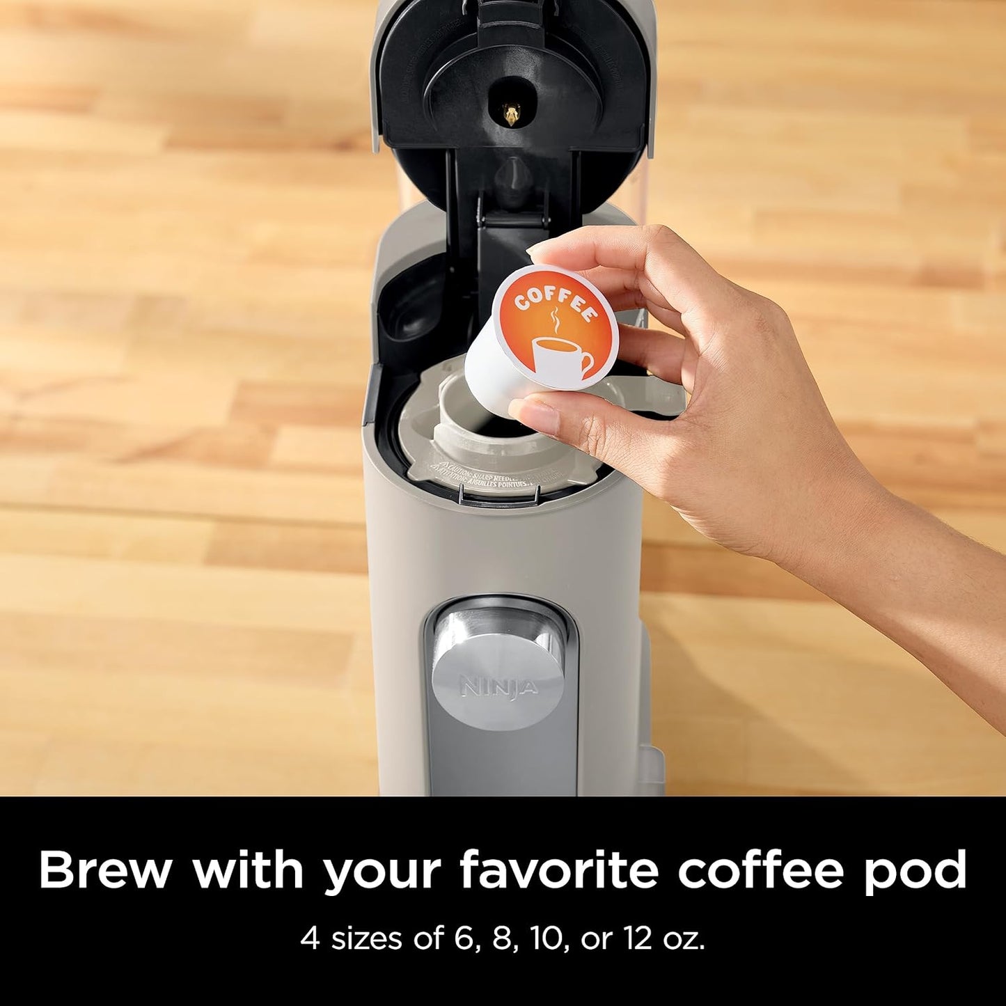 Cafetera compacta para cápsulas o molidos con modos Classic, Rich y Over Ice